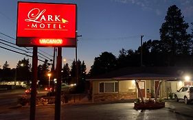 Lark Motel Willits